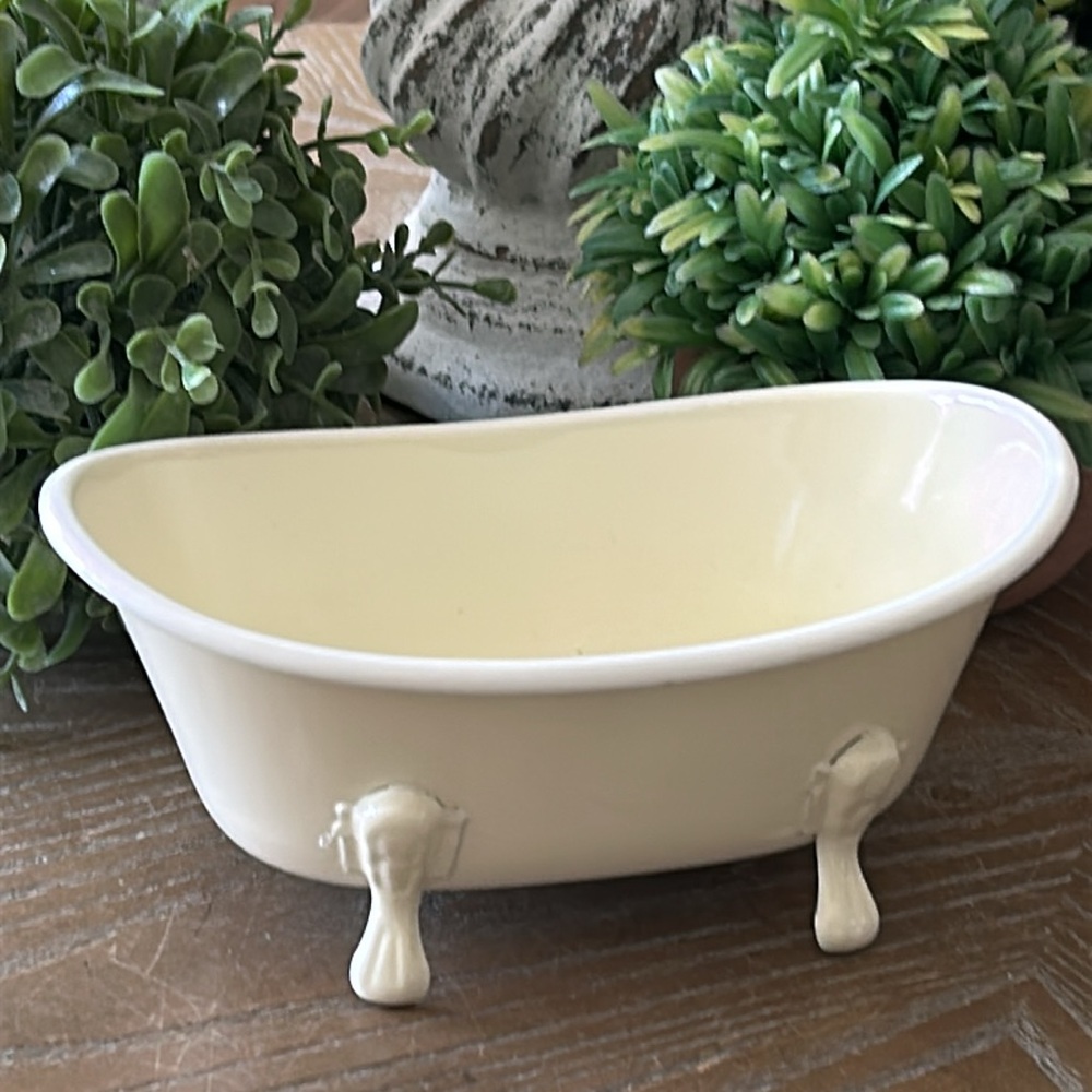 NEW! Shabby Chic Cottage Vintage Claw Foot Bathtub Enamel Metal Soap Dish